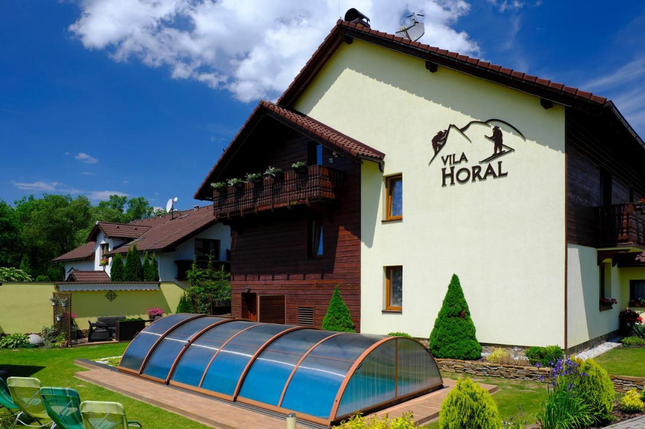 Vila Horal Liptovský Mikuláš エクステリア 写真